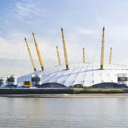 London Dockside Apartment Exterior photo