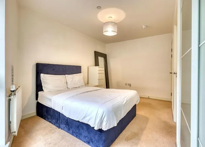 London Dockside Apartment